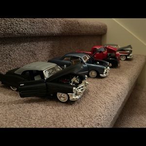 Diecast 1:24 scale cars